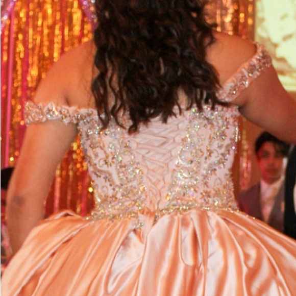 15 pink dress - Picture 8 of 9